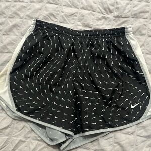 Nike Girls size XL Dri-Fit shorts
